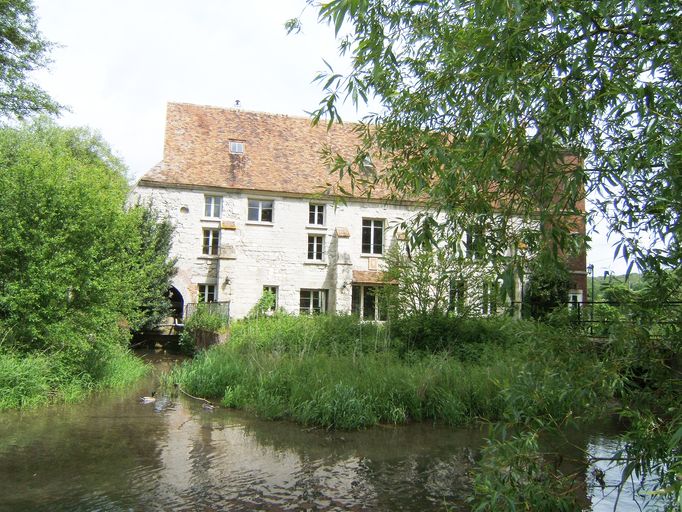 Ancien moulin à blé, à foulon, à huile de la Mie au Roy, puis usine génératrice d'énergie