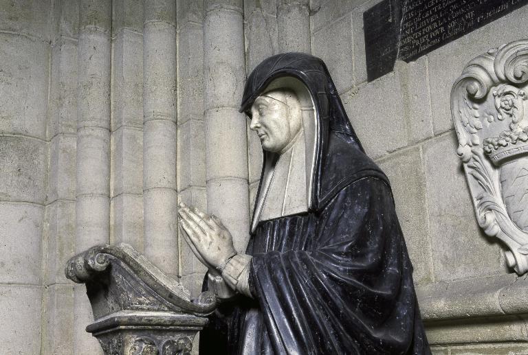 Élément du monument funéraire de l'abbesse Louise de Lorraine : priant de Louise de Lorraine, dit à tort de Gabrielle-Marie de la Rochefoucauld