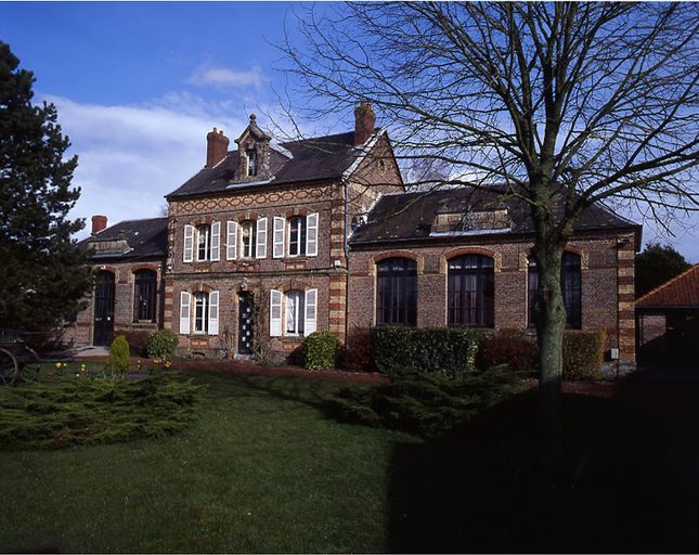 Mairie et ancienne école primaire de Ponthoile