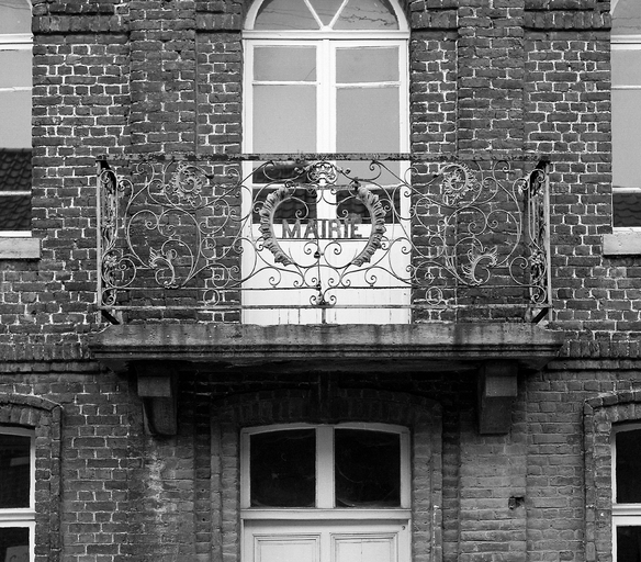 Ancienne école primaire de garçons et mairie de Rumegies, puis mairie et salle des fêtes (actuellement salle municipale)