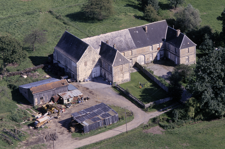 Ancienne abbaye bénédictine Saint-Etienne de Fesmy-le-Sart, puis maison et ferme