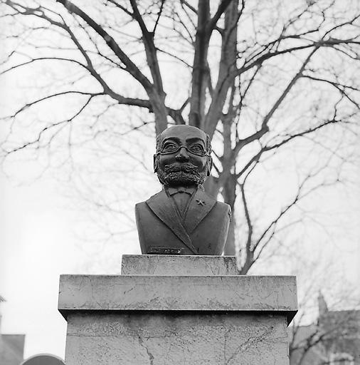 Monument du docteur Zamenhoff, dit docteur Esperanto