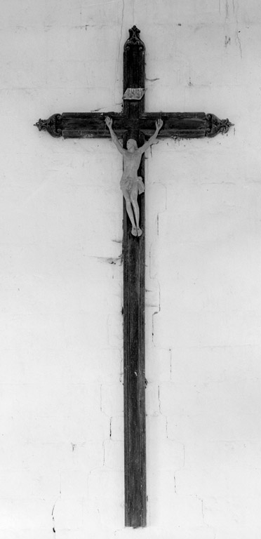 Croix : Christ en croix