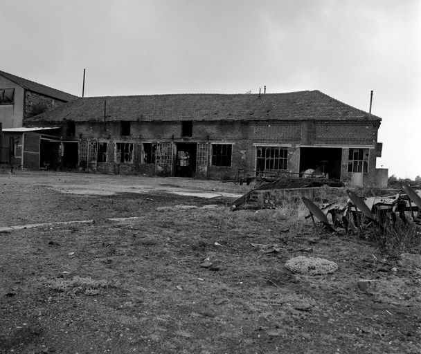 Ancienne sucrerie de betteraves et distillerie d'alcool Stievenart et Cie, puis SA Sucrière de Monchy, puis Béghin Say (vestiges)