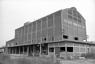 Ancienne usine de traitement des phosphates, dite Société picarde de superphosphates, puis des engrais de Roubaix, puis des engrais Pierre Linet (vestiges)