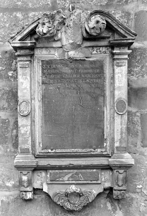 Plaque funéraire d'Adrienne Massin