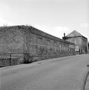 Ancien moulin, distillerie et filature devenue tissage Lecointe puis Laurent Yvose et Cauvin Yvose, S. A. des anciens établissements Cauvin Yvose, puis scierie Fox frères (vestiges)