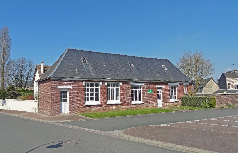 Ancien presbytère, puis école maternelle de Feuquières-en-Vimeu, actuellement salle communale
