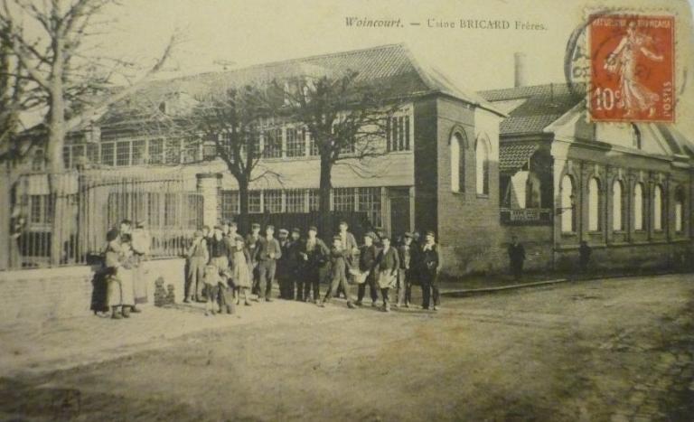 Ancienne robinetterie puis usine de serrurerie Bricard et Gauthier, devenue usine de serrurerie Bricard J. et G., puis Bricard et Cie, puis robinetterie Bricard et Cie, actuellement robinetterie Chuchu-Decayeux