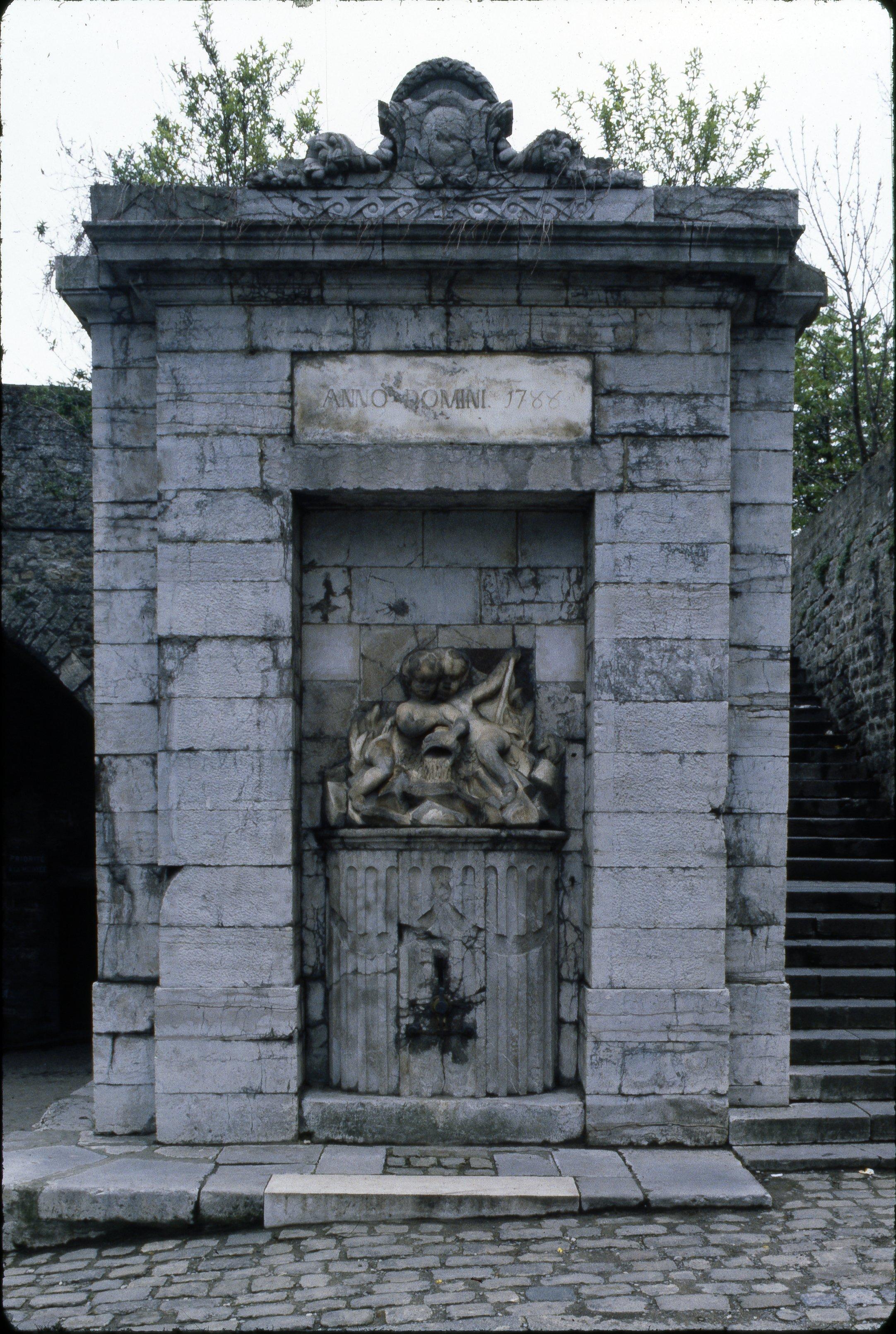 Château d'Eau dit Fontaine Louis XVI, Fontaine de la Chefferie