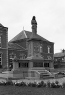 Monument aux morts de Boué