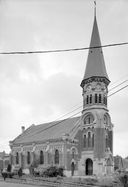 Église paroissiale et cimetière Saint-Médard de Suzoy