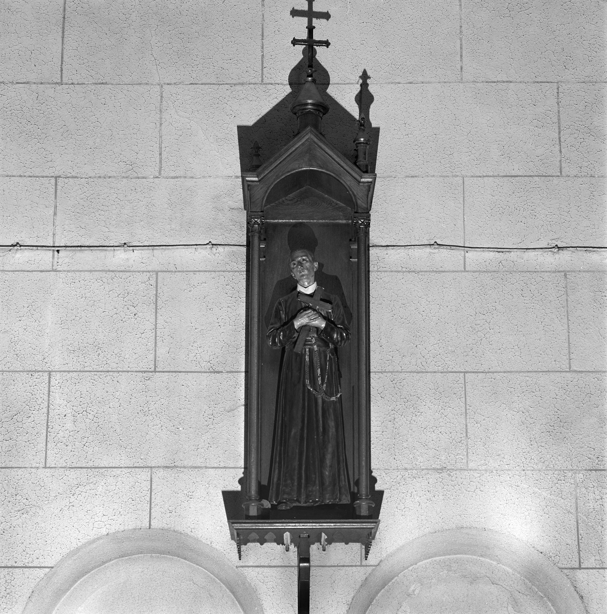 Statue (petite nature) : saint Gérard Majella