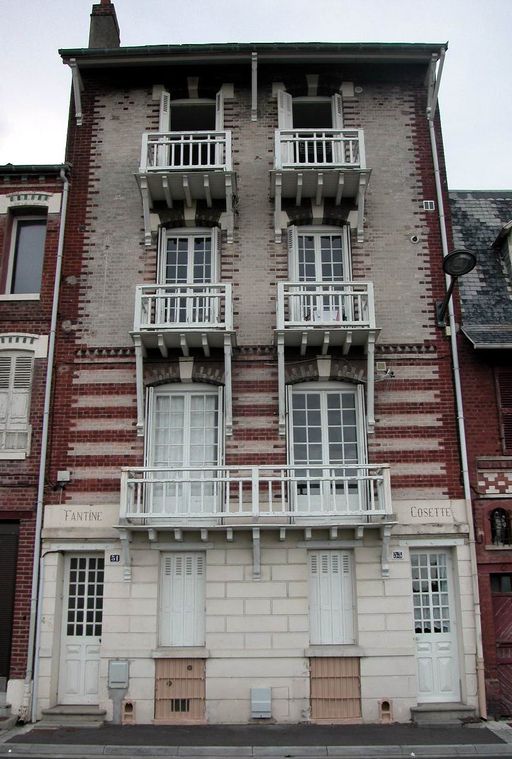 Maison à deux logements accolés, dite Fantine et Cosette