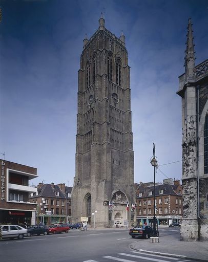 Église paroissiale Saint-Éloi de Dunkerque et Beffroi