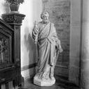 Statue (demi-nature) : saint Pierre
