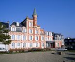 Ancienne maison de villégiature, dite Le Souvenir, actuellement hôtel de voyageurs, dit Les Tourelles