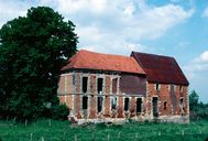 Ancienne ferme du Château de la Viéville (vestiges)