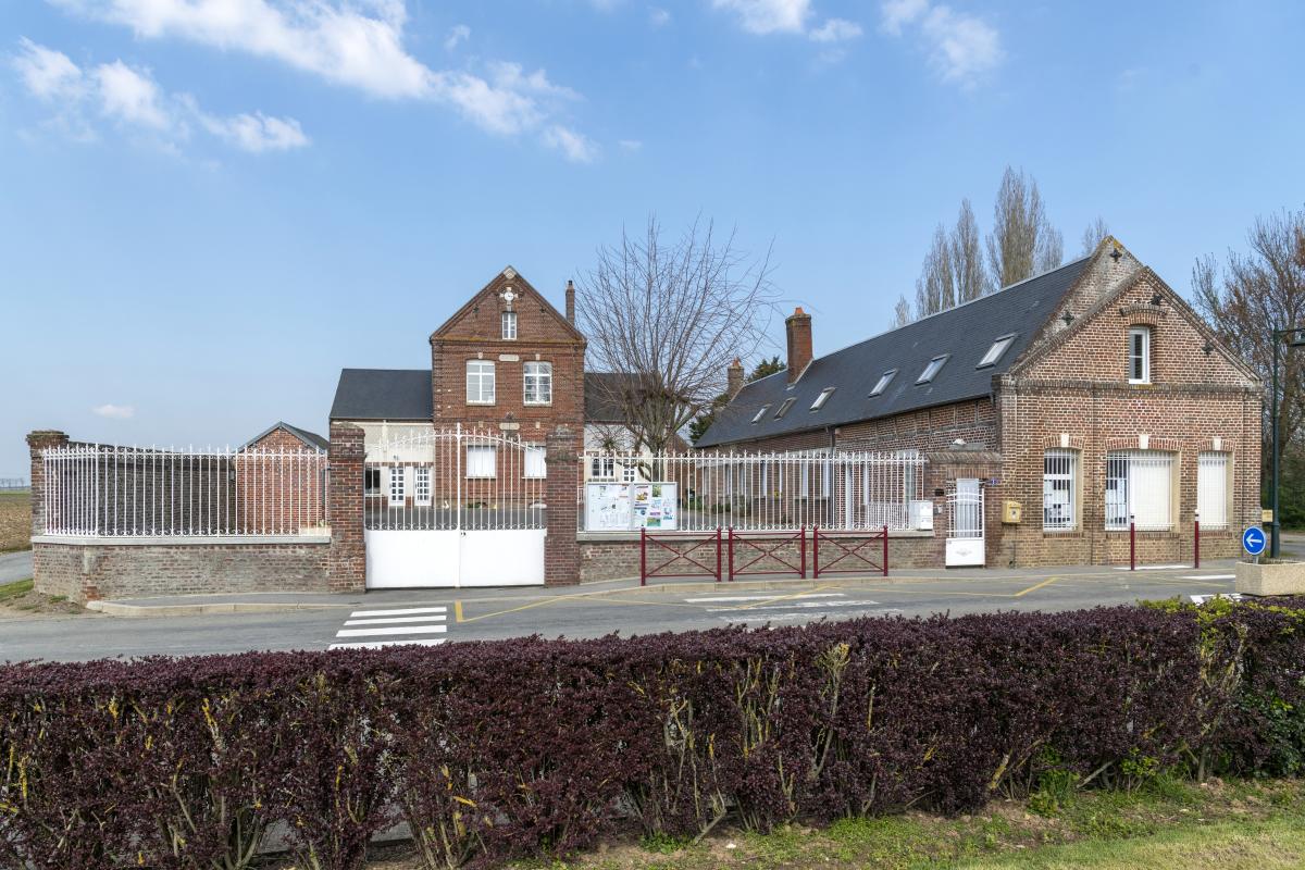 Ancien village, puis hameau de Boursines