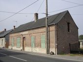 Ancien café des Voyageurs, épicerie, graine, brasserie, mercerie de Salenelle