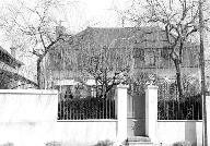 Maison de régie de l'abbaye de Corbie, puis école, actuellement maison