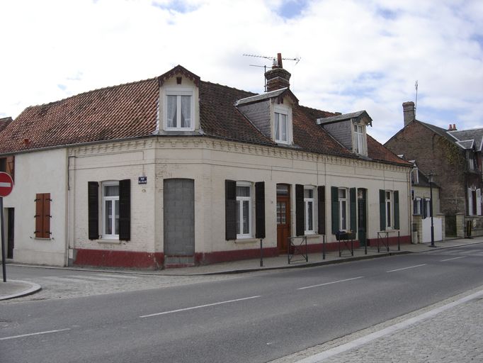 Maison à deux unités d'habitation (ancien commerce)