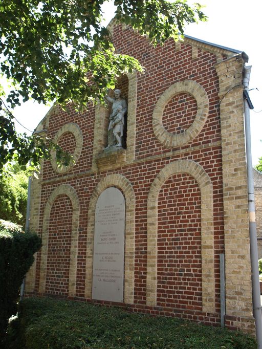 Ancien couvent de bénédictines, puis juvénat des frères de l'Ecole Chrétienne, actuellement collège et lycée La Malassise