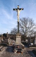 Les croix monumentales et les calvaires du canton de Wassigny