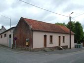 Maison, devenue école primaire de filles et mairie, puis école primaire de garçons et mairie, puis salle des fêtes de Pernois