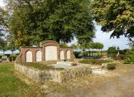 Tombeau (stèle funéraire) des familles Thery - Nouguier - Denis de Senneville-Grave