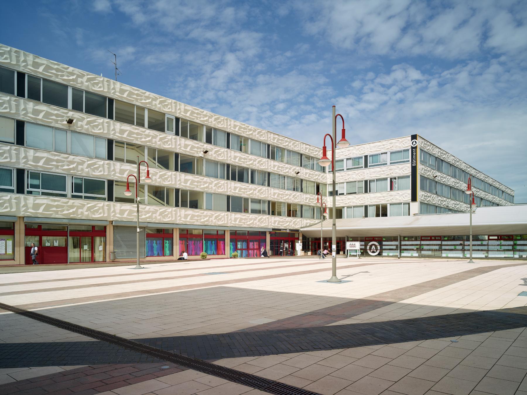 Ensemble littéraire et juridique, actuellement Université de Lille dit Campus du Pont-de-Bois