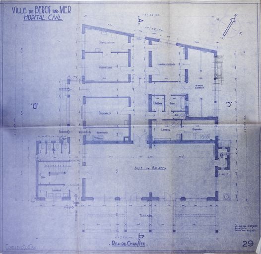 Ancien hôpital marin, dit maison Cornu pour garçons, devenu hôpital Bouville 1, puis sanatorium ou clinique orthopédique Lemaire, enfin centre de post-cure et de réadaptation fonctionnelle, dit centre La Mollière