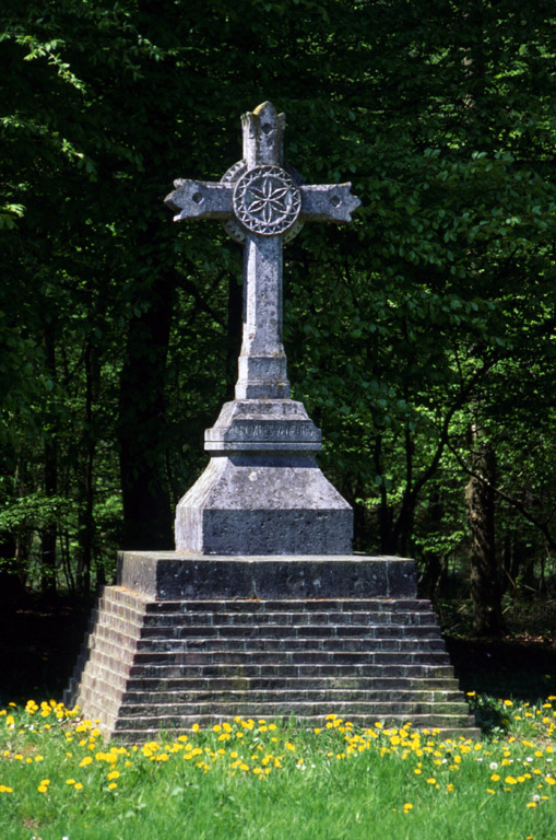 Croix de chemin dite Croix des Veneurs