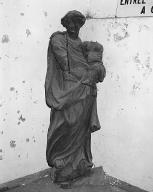 Statue (petite nature) : Vierge à l'Enfant