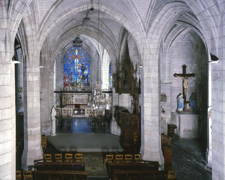 Eglise paroissiale Saint-Pierre et Saint-Paul