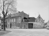 Ancien relais de poste ou hôtel