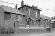 Mairie et école primaire de Mondescourt