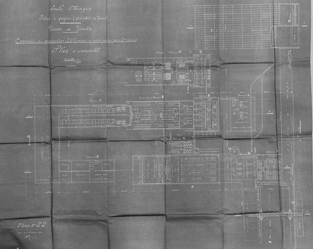 Ancienne usine de pâte à papier Mayen, huilerie Nourylande, puis Robbe et usine de produits chimiques Novance