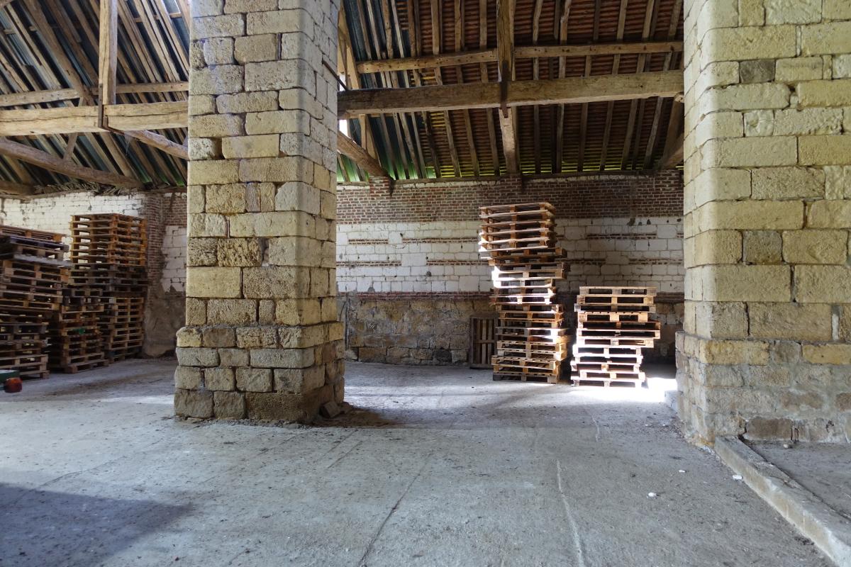 Ancienne grange cistercienne de Grandmesnil puis fermes