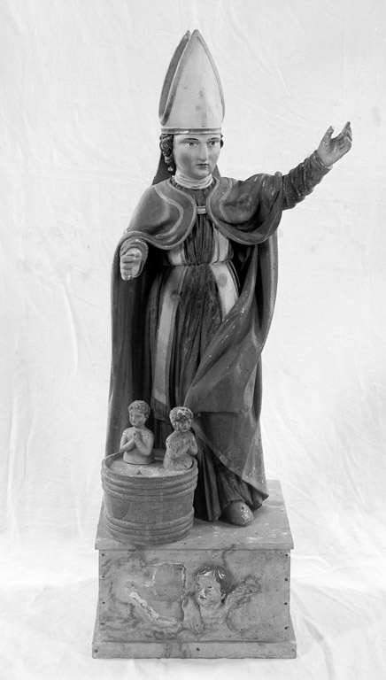 Statue (demi-nature) : saint Nicolas