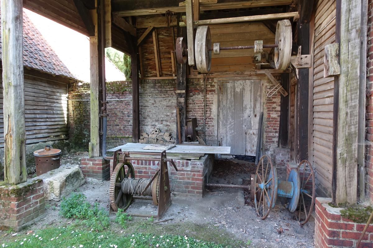 Ancienne grange cistercienne de Grandmesnil puis fermes