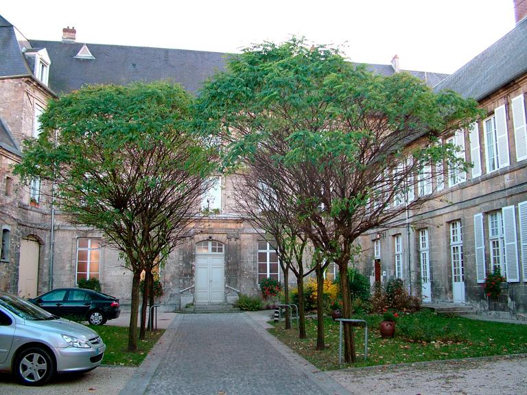 Ancien prieuré bénédictin Notre-Dame de Braine, actuellement maison de retraite