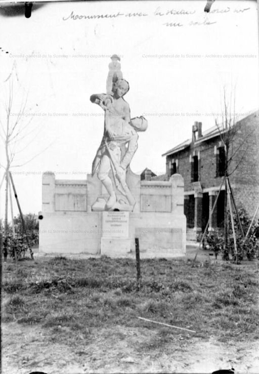 Monument aux morts de Bouchoir