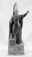 Statue (demi-nature) : saint Nicolas