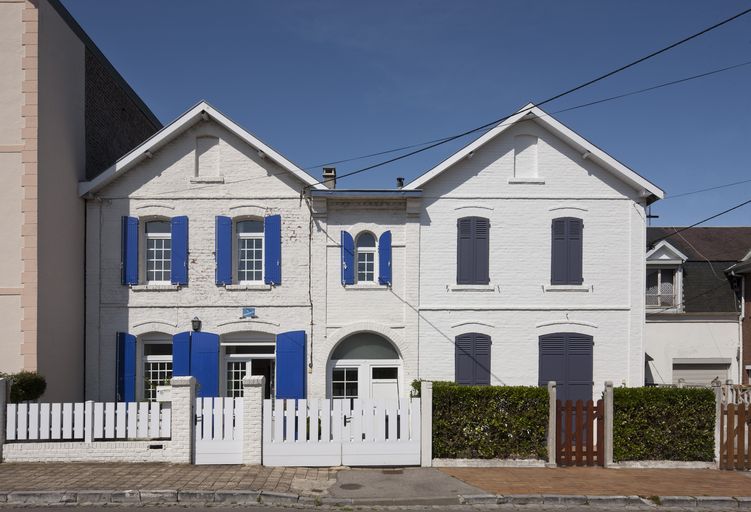 Ensemble de deux maisons mitoyennes, dites La Minaudière et Mes vacances