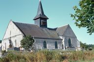 Église paroissiale et cimetière Saint-Lucien de Caisnes