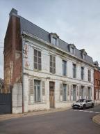 Ancienne école privée, actuellement immeuble à logements