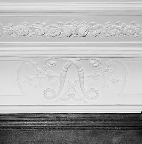 Ensemble du décor du plafond et de la corniche de la salle des mariages