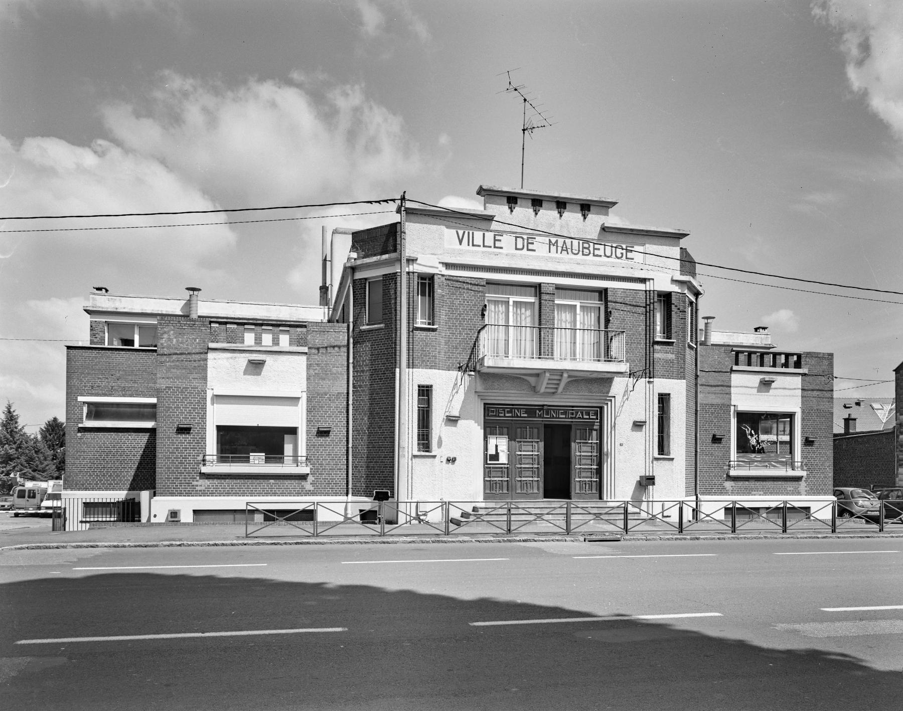 Ancienne piscine