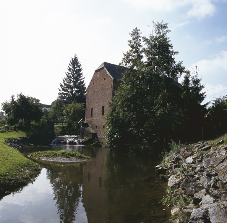 Le canton du Nouvion-en-Thiérache : le territoire de la commune de La Neuville-lès-Dorengt